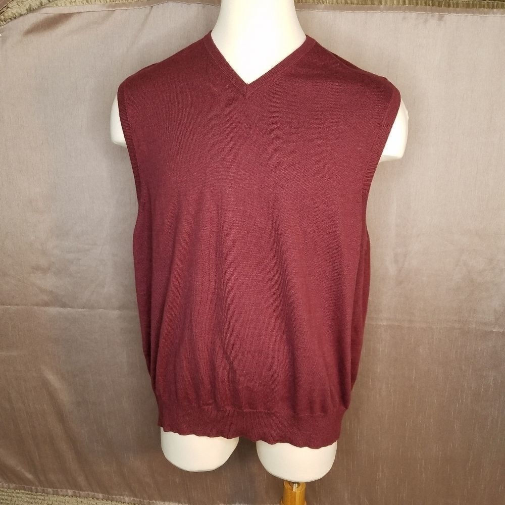 IZOD VNeck Sweater‎